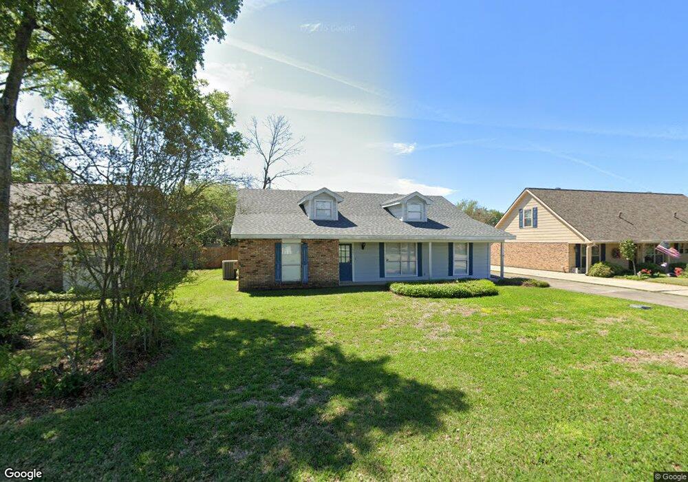1401 Covey Ln, Lake Charles, LA 70605 - photo 1