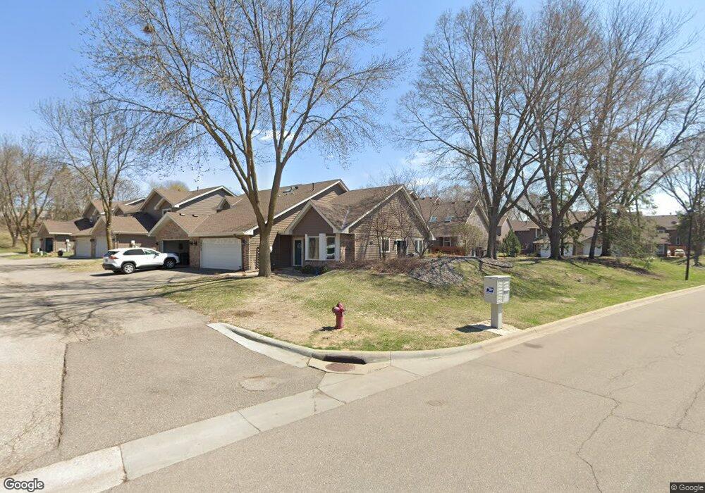 18515 Cherry Tree Ct, Minnetonka, MN 55345 - photo 1