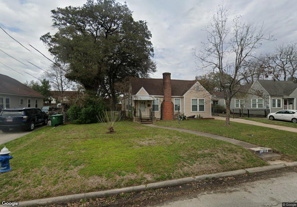 907 Eleanor St, Houston, TX 77009 - photo 1