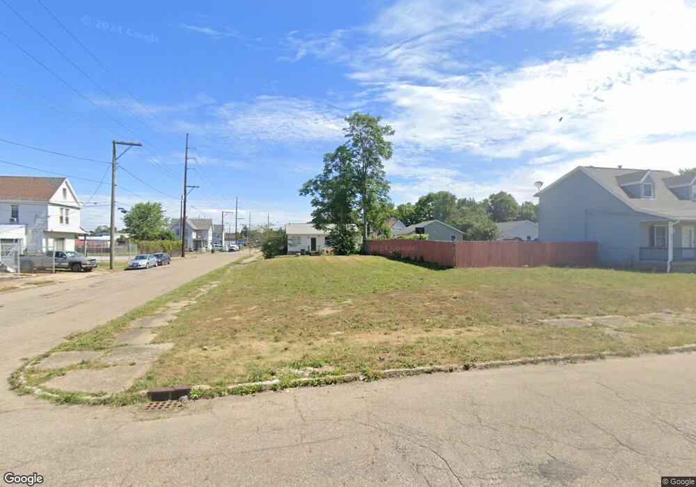 701 3rd St NE, Canton, OH 44704 - photo 1