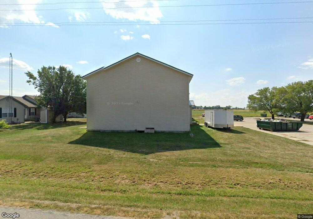 201 E Jaycee Ave, Effingham, IL 62401 - photo 1