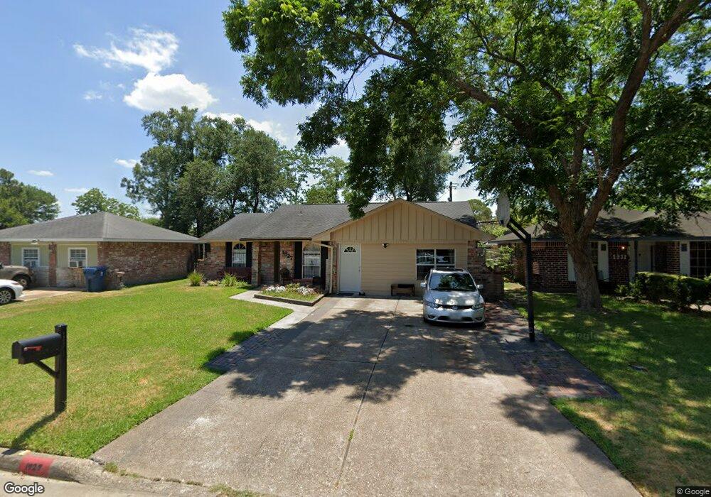 1927 Bunzel St, Houston, TX 77088 - photo 1
