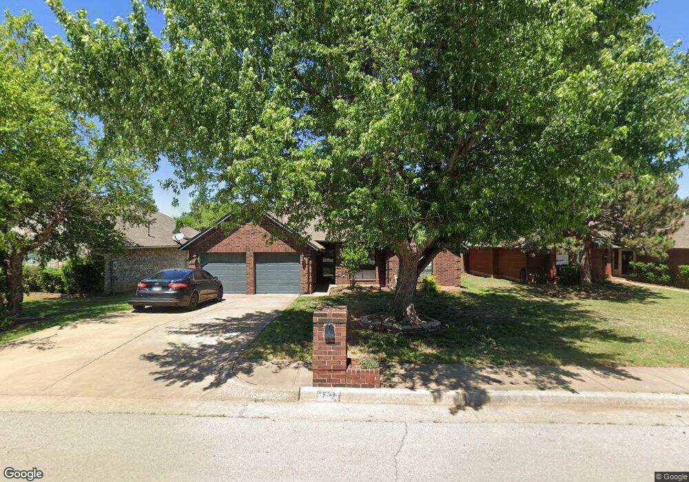 1917 Pebble Creek Blvd, Edmond, OK 73003 - photo 1