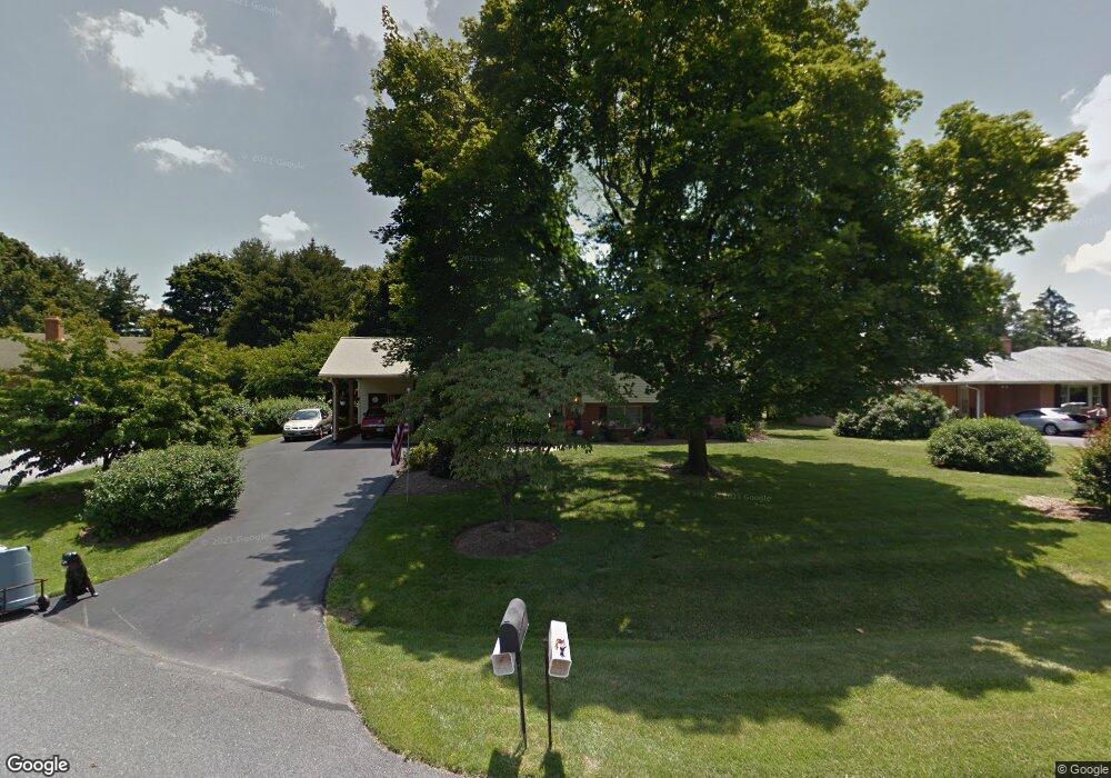 8003 Sunnybrook Ct, Frederick, MD 21702 - photo 1