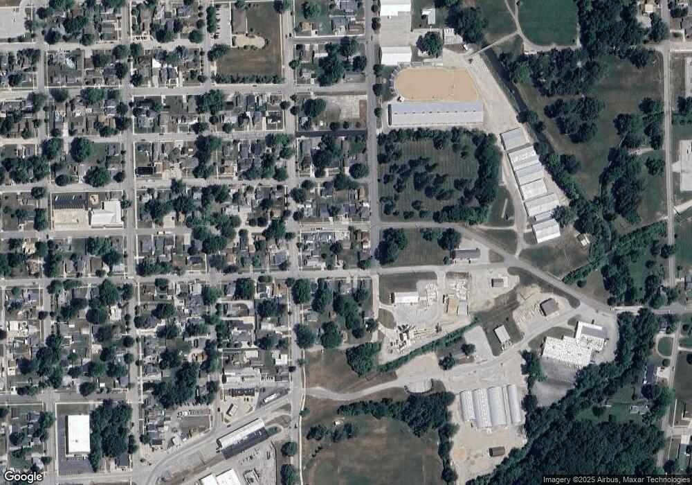 219 E 18th St, Auburn, IN 46706 - photo 1