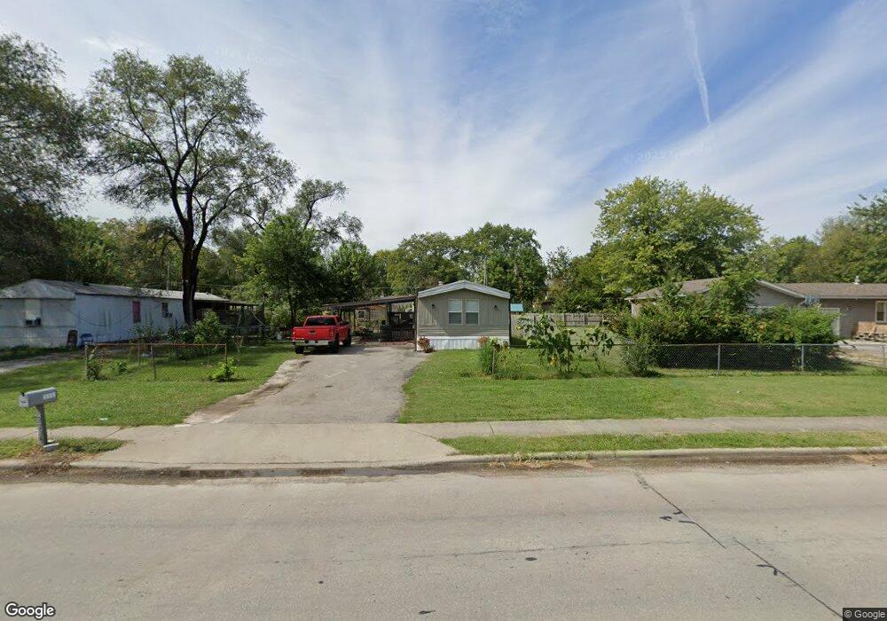 2717 Black Ln, Collinsville, IL 62234 - photo 1