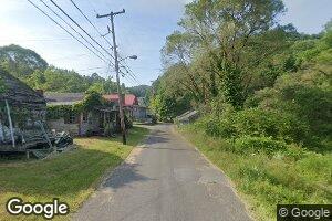 1023 Bowen Ln, Bramwell, WV 24724