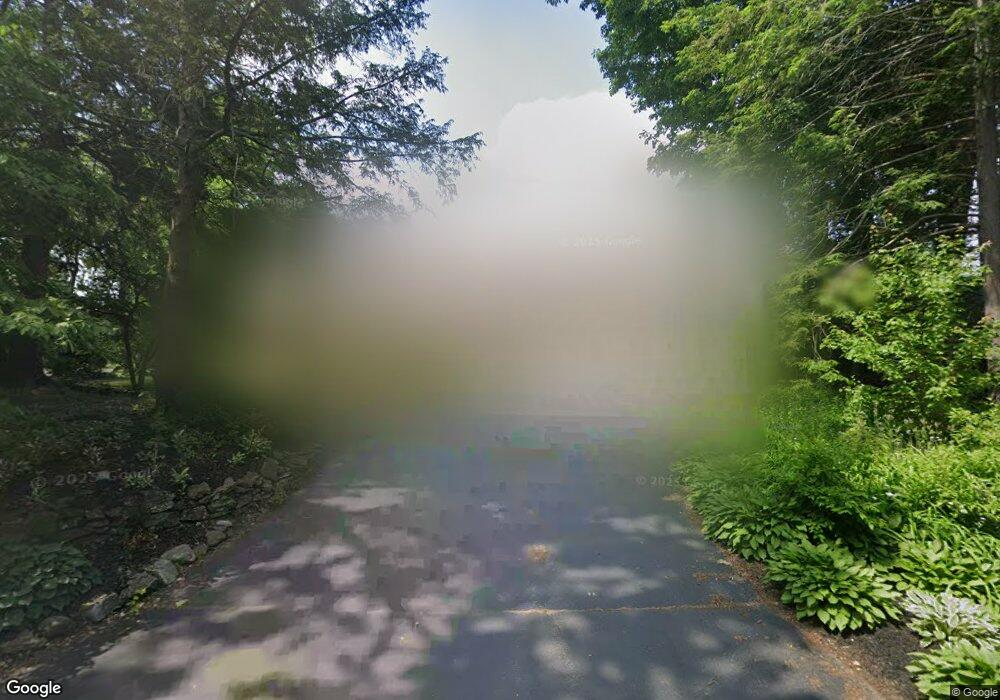 33 W Bayberry Rd, Glenmont, NY 12077 - photo 1