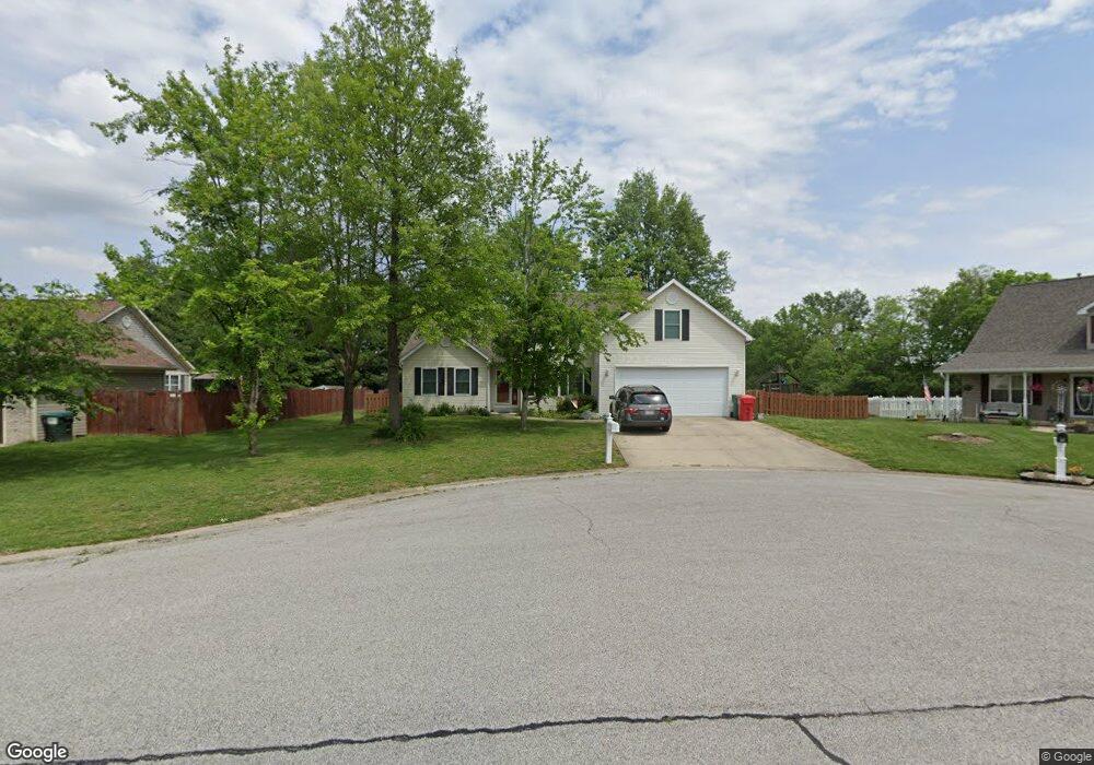 713 Mary Ann Ct, Freeburg, IL 62243 - photo 1