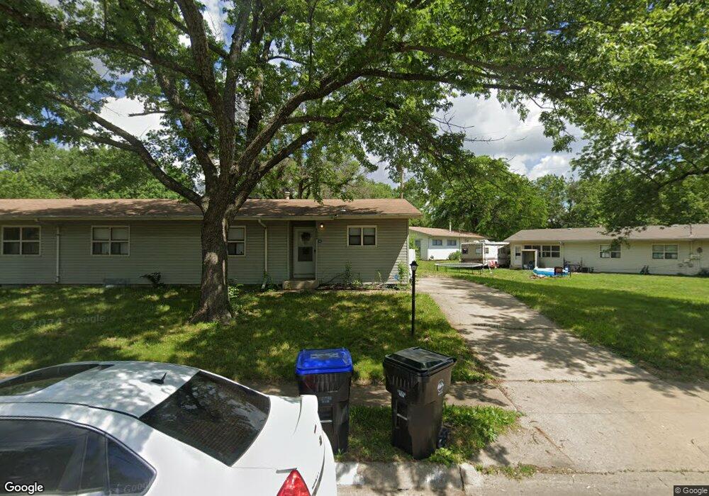 6824 SW Windsong Dr, Topeka, KS 66619 - photo 1