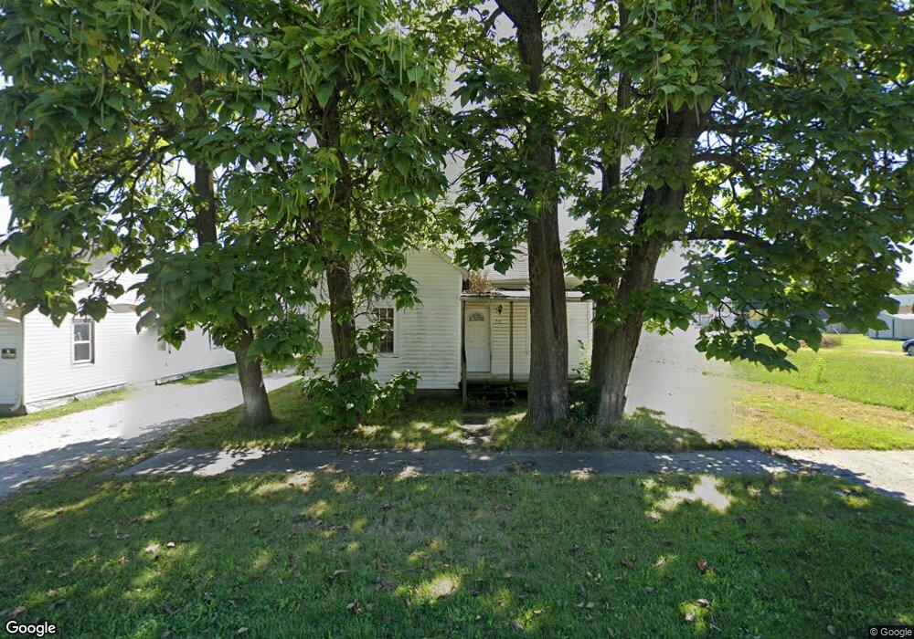 714 Burkholder St, Moberly, MO 65270 - photo 1