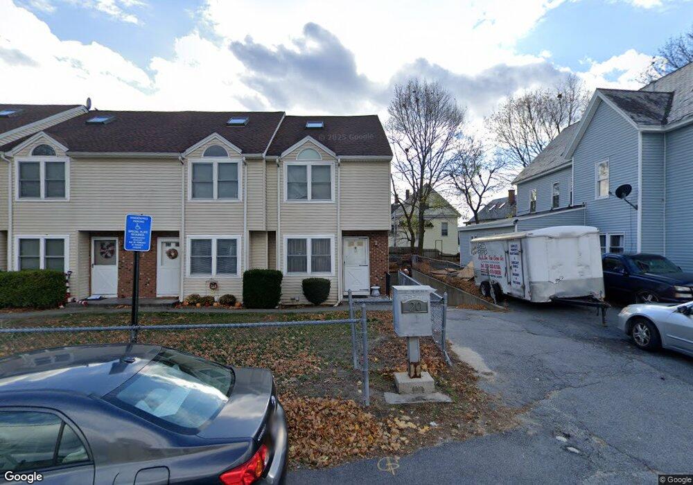 20 Waite St unit 20,4, Lowell, MA 01851 - photo 1