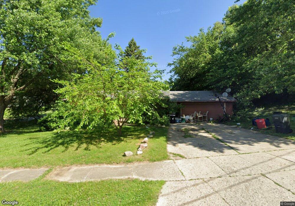 301 Browning Ave, Flint, MI 48507 - photo 1