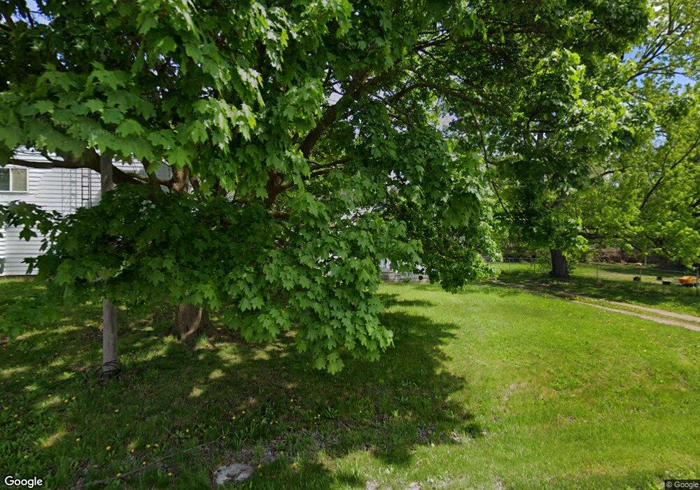 2035 Algonac Dr, Flint, MI 48532 - photo 1