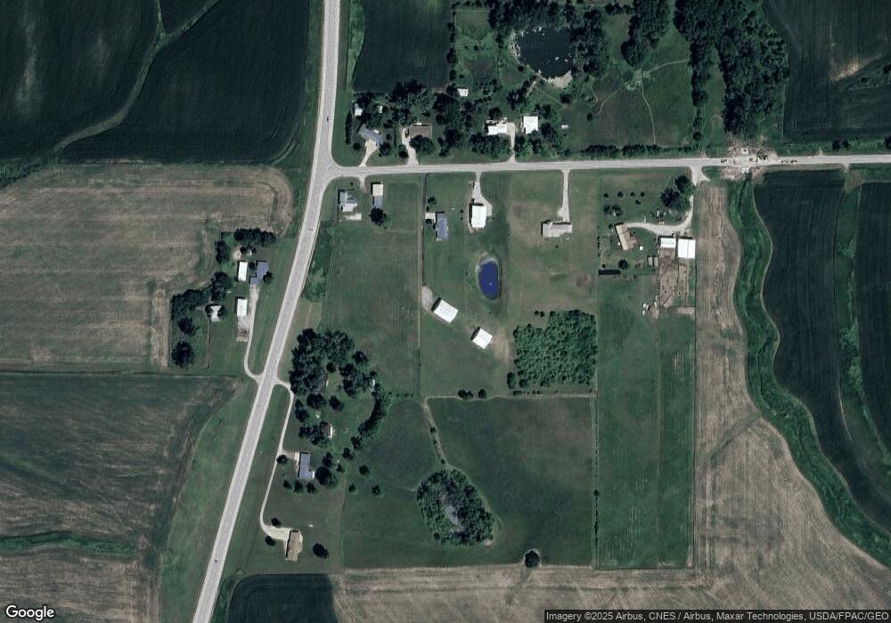 1901 S 44th Ave W, Newton, IA 50208 - photo 1