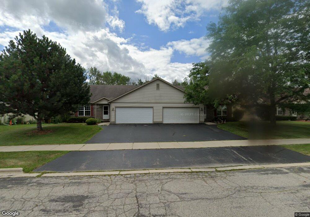 3411 Stanford Ln, West Bend, WI 53090 - photo 1