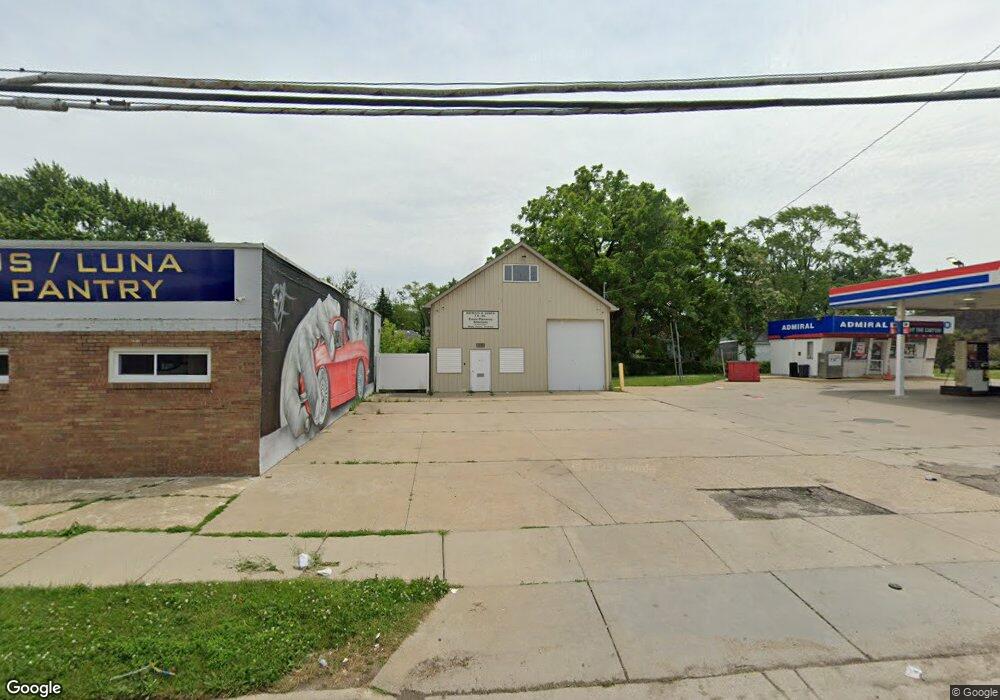 3905 Fenton Rd, Flint, MI 48507 - photo 1