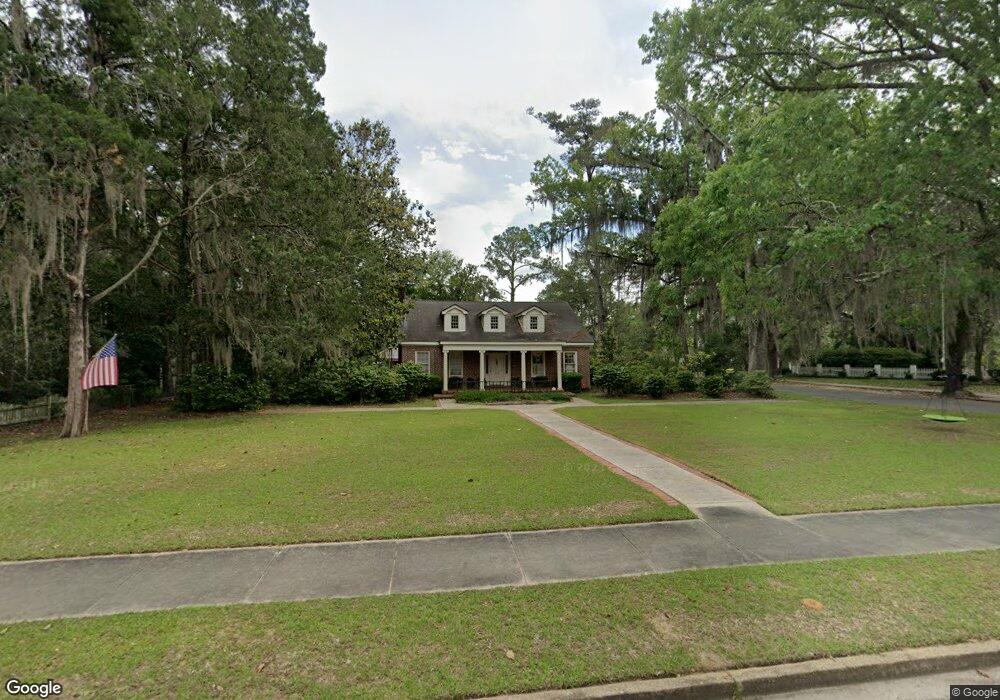 215 7th Ave SW, Moultrie, GA 31768 - photo 1