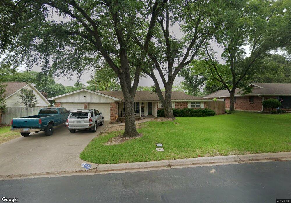 1140 Forest Oaks Ln, Hurst, TX 76053 - photo 1