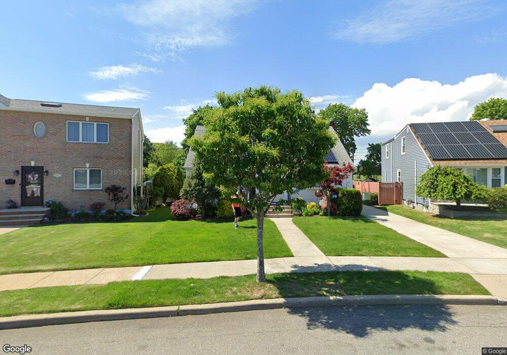 832 Barbara Blvd, Franklin Square, NY 11010 - photo 1