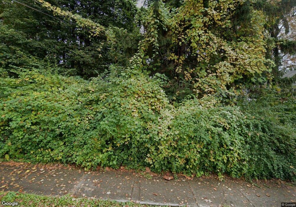 8 Crescent Rd unit MAC, Poughkeepsie, NY 12601 - photo 1