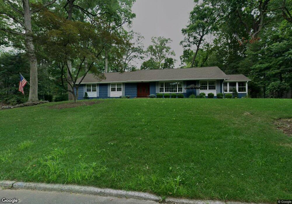 2 Stone Fence Rd, Allendale, NJ 07401 - photo 1