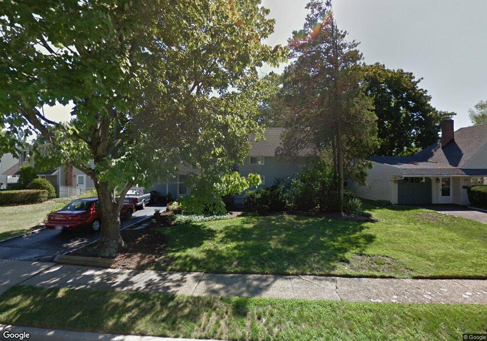 34 Skylark Ln, Levittown, NY 11756 - photo 1