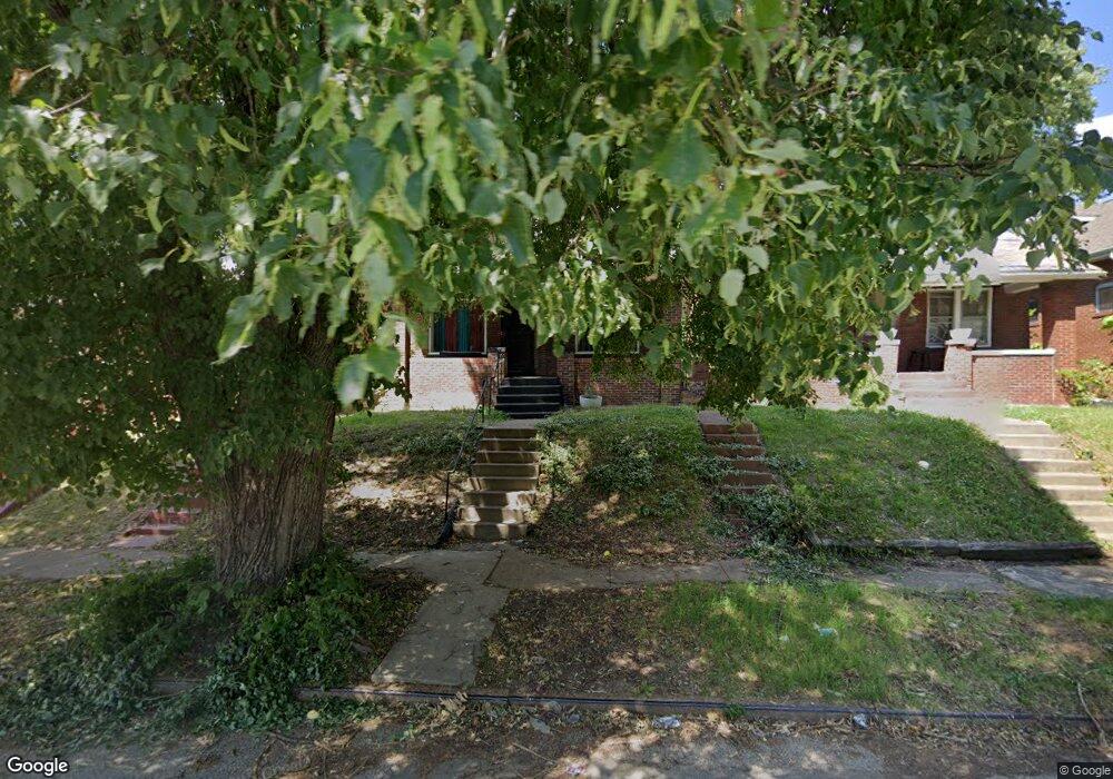 4889 Margaretta Ave, Saint Louis, MO 63115 - photo 1