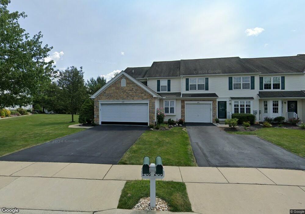 208 Park Ridge Dr, Easton, PA 18040 - photo 1