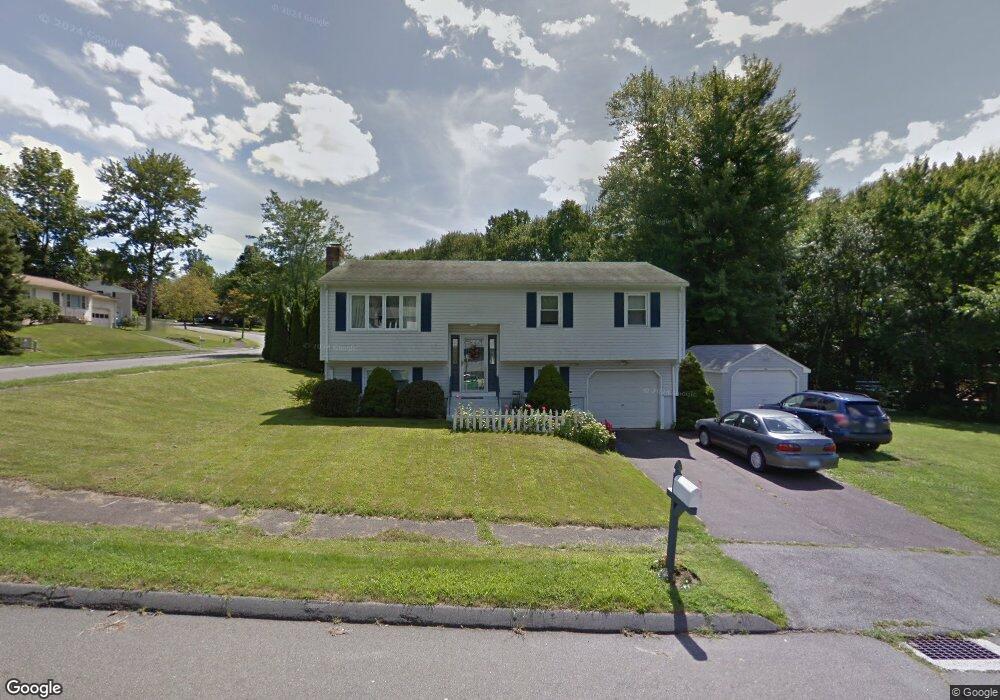 71 Deer Run Rd, Meriden, CT 06451 - photo 1