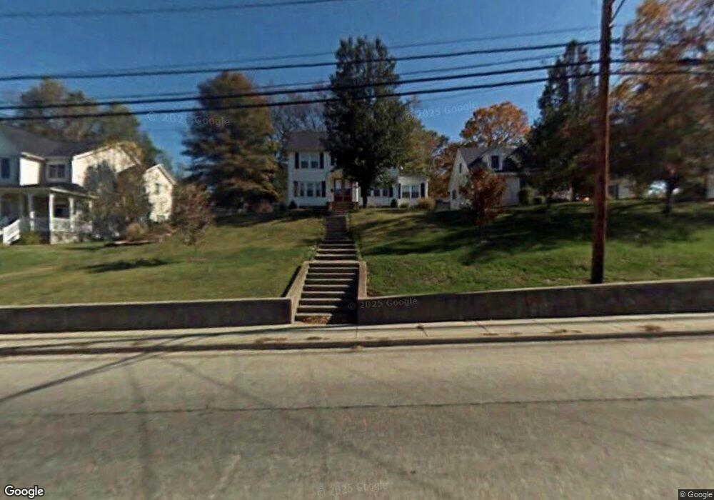 738 N Capitol Ave, Corydon, IN 47112 - photo 1