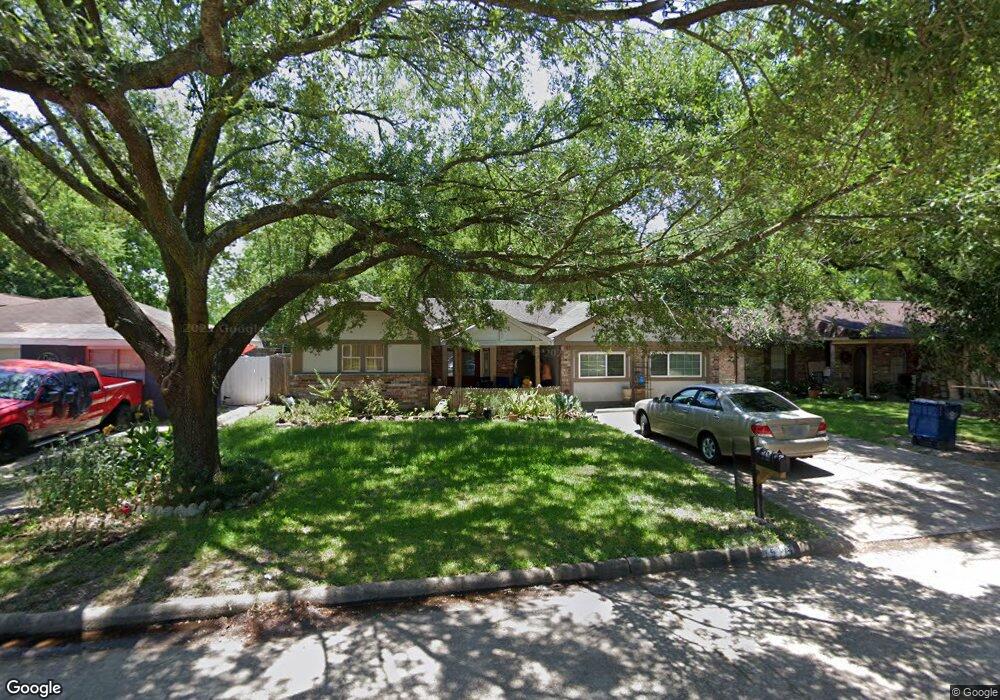 1935 Aldsworth Dr, Houston, TX 77088 - photo 1
