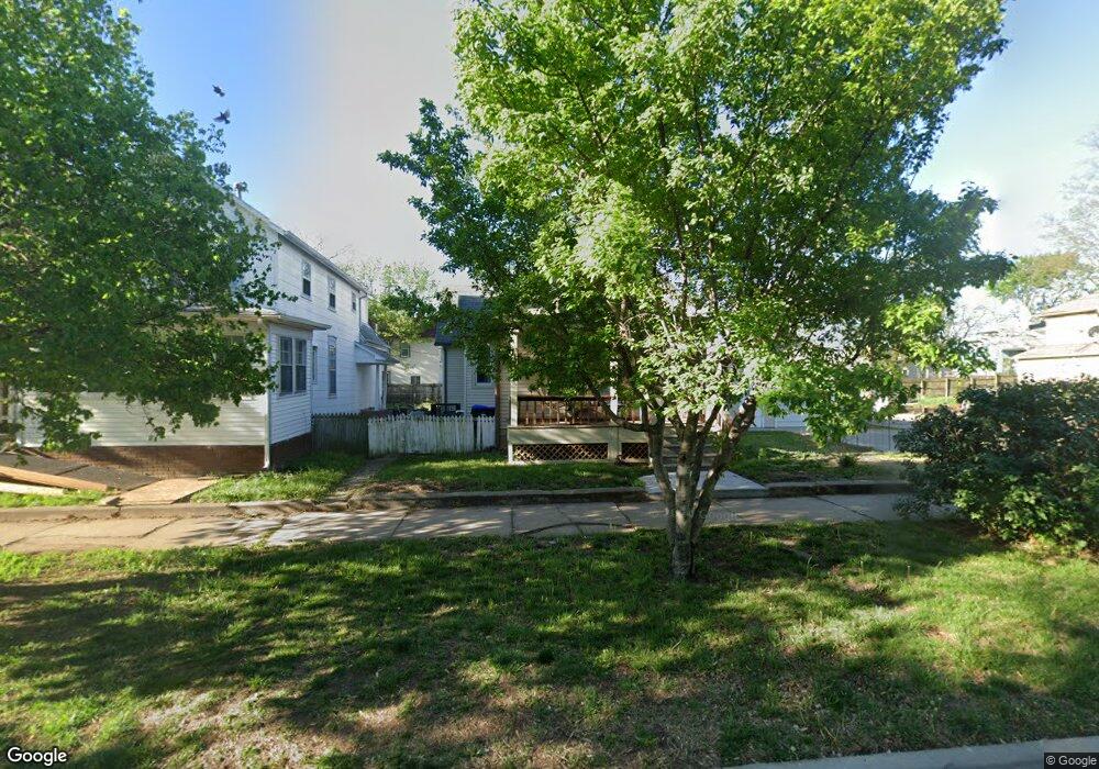 907 SW 5th St, Topeka, KS 66606 - photo 1