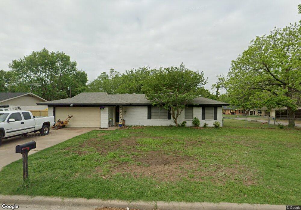 1505 Nichols St, Ennis, TX 75119 - photo 1