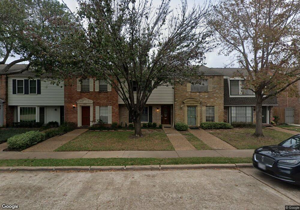 6320 Chevy Chase Dr unit 10, Houston, TX 77057 - photo 1