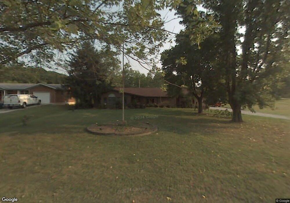 202 Jaegers Ln, New Albany, IN 47150 - photo 1