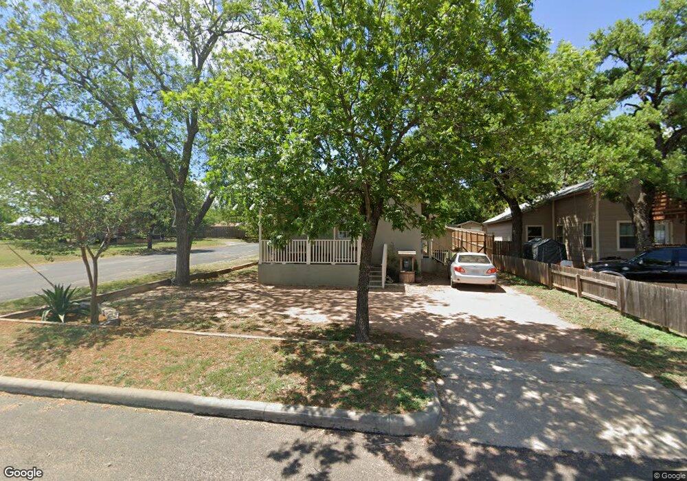 301 W Park St, Fredericksburg, TX 78624 - photo 1