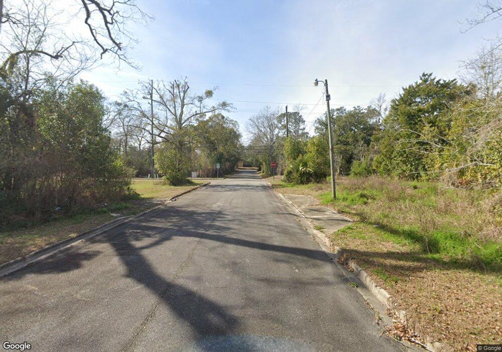 102 Fann St, Thomasville, GA 31792 - photo 1