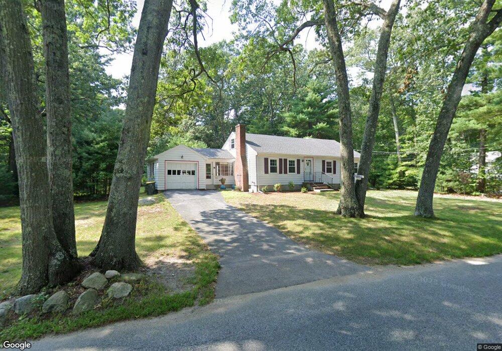 520 Maple St, Franklin, MA 02038 - photo 1