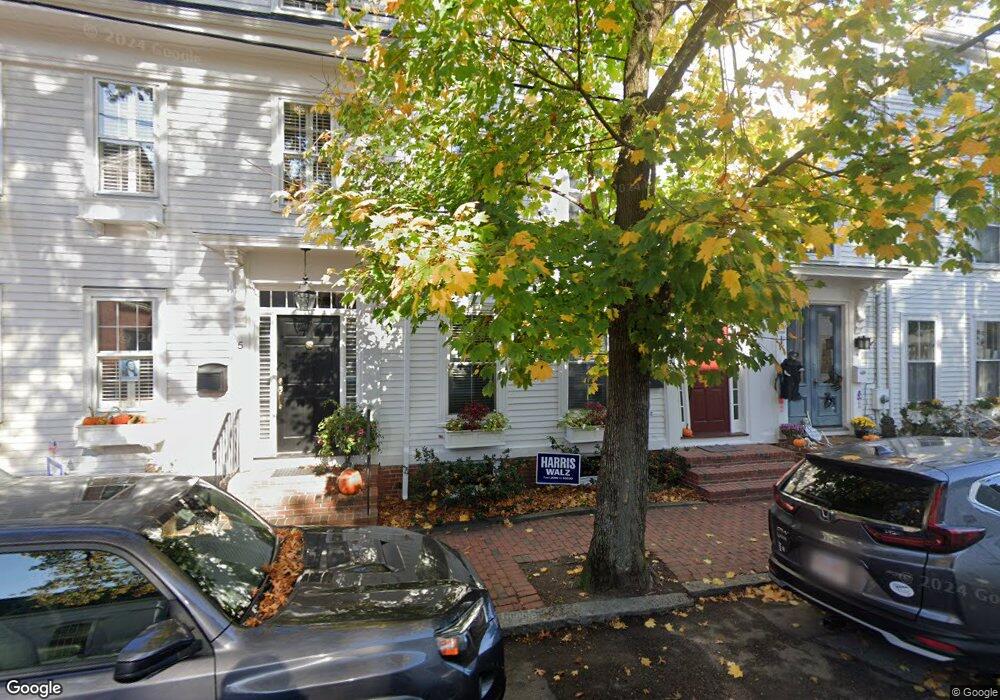 7 Beck St unit 1, Newburyport, MA 01950 - photo 1