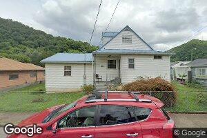311 Alexander St, Cedar Grove, WV 25039