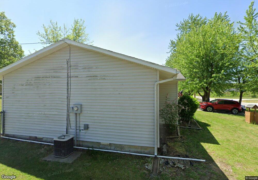 1230 Holman Rd, Moberly, MO 65270 - photo 1