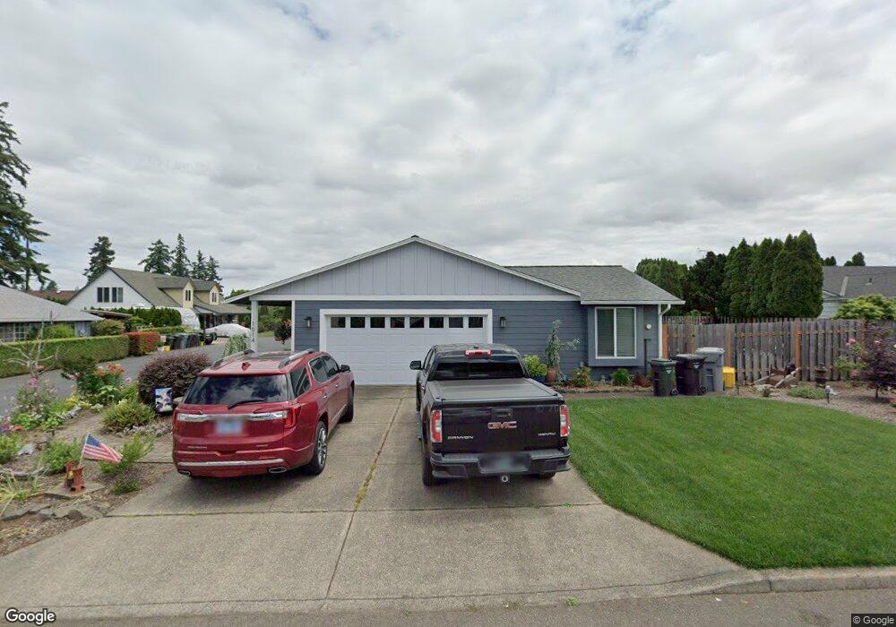 1514 N Juniper St, Canby, OR 97013 - photo 1