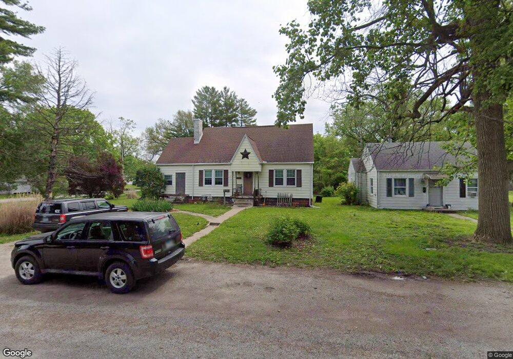 1404 S 16th St, Mattoon, IL 61938 - photo 1