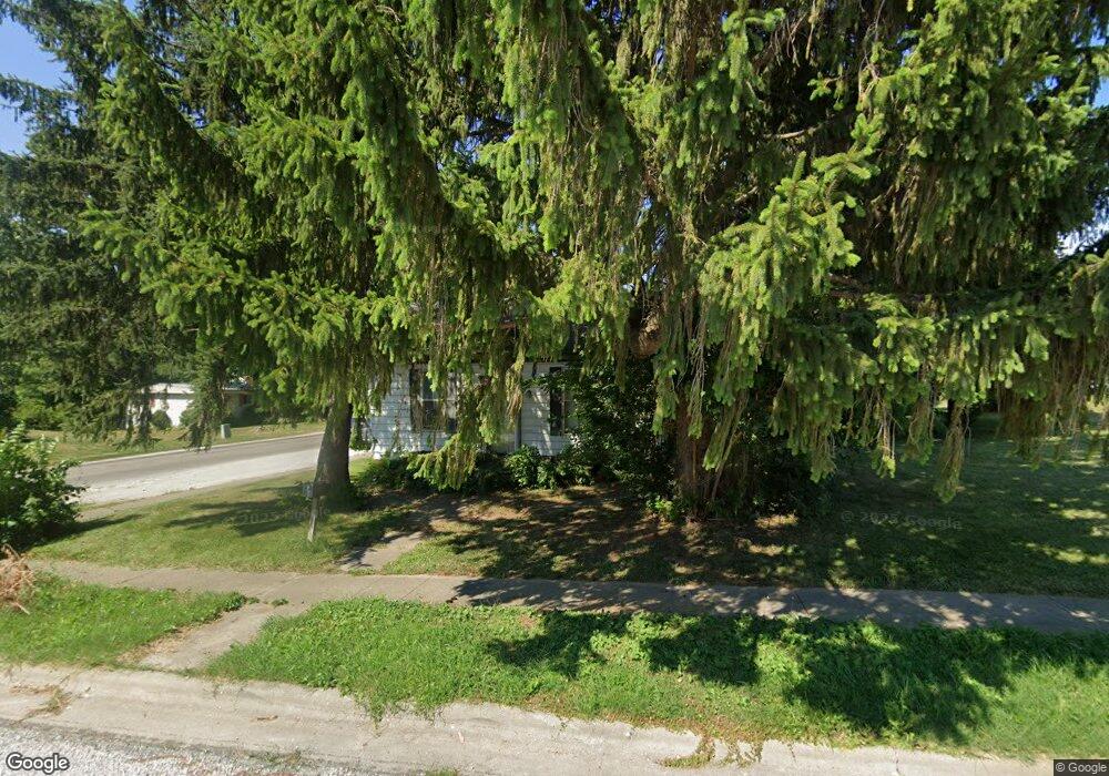 161 W Beardstown St, Virginia, IL 62691 - photo 1