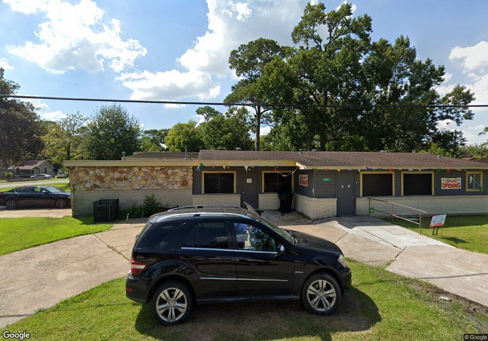 7239 W Knoll St, Houston, TX 77028 - photo 1