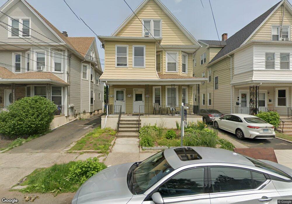 83 Thomas St unit 3, West Haven, CT 06516 - photo 1