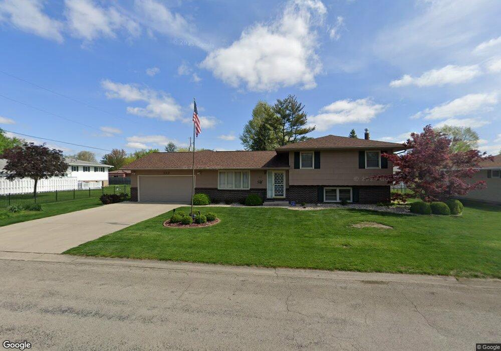 310 Northgate St, Lincoln, IL 62656 - photo 1