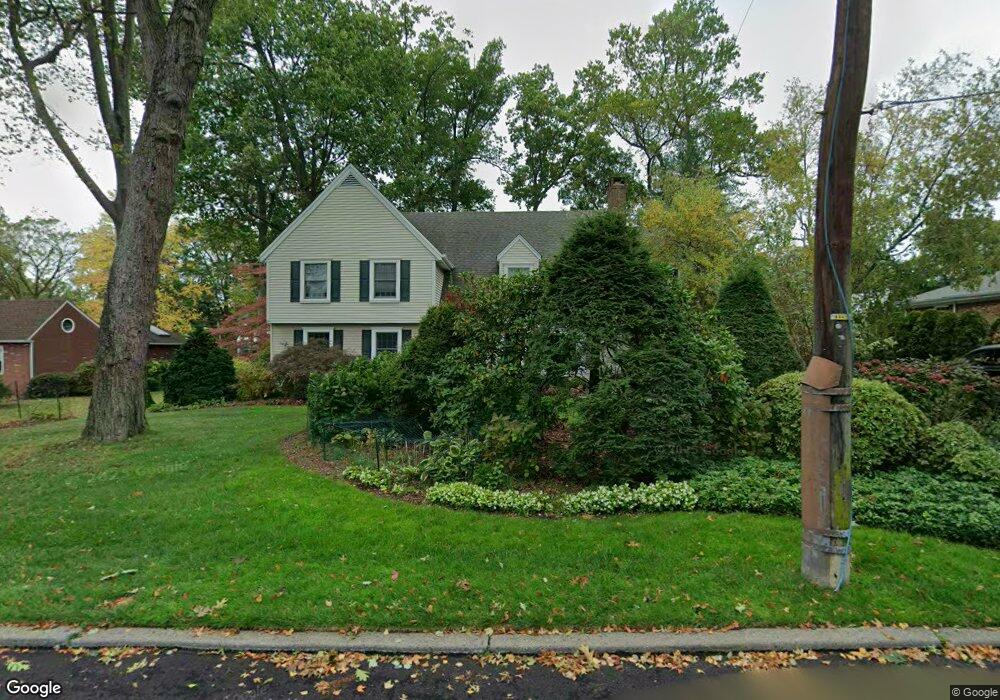 505 Birchtree Ln, Oradell, NJ 07649 - photo 1