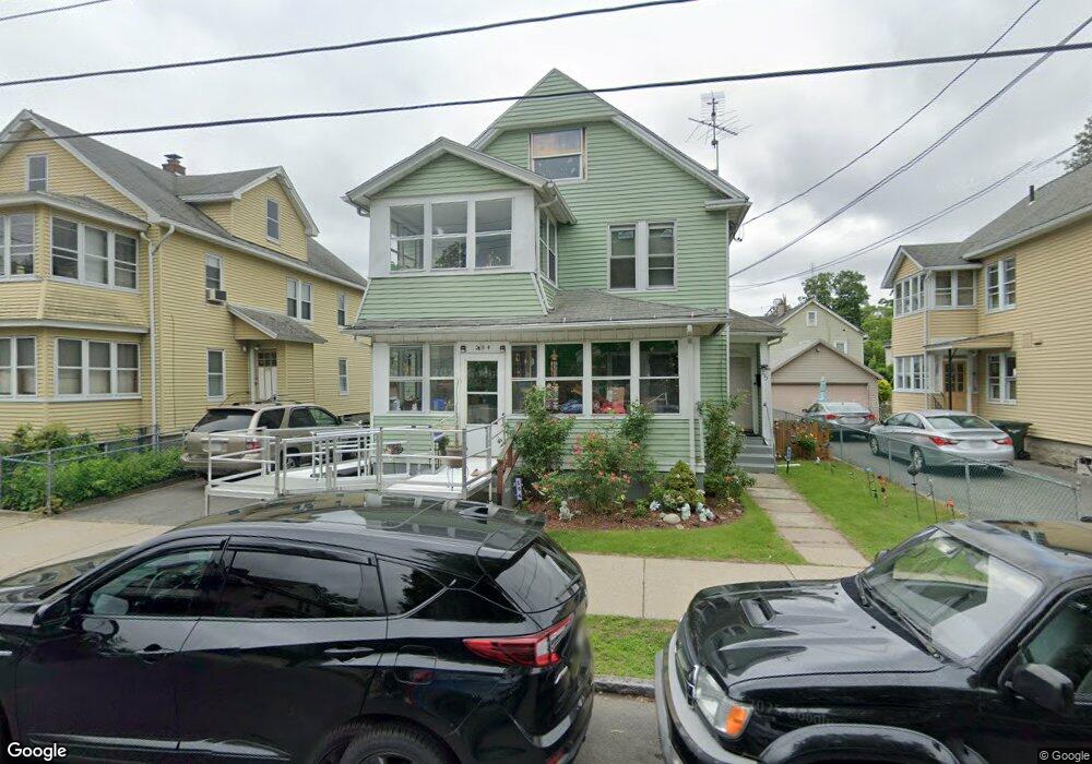 252-254 Commonwealth Ave, Springfield, MA 01108 - photo 1